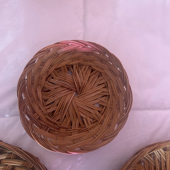 Handwoven, Boho style flat baskets - Picture 4 of 5
